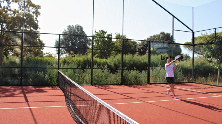alice bacquie tennis vs padel
